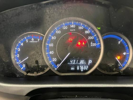 TOYOTA YARIS 1.3 16V FLEX XL LIVE MULTIDRIVE TOYOTA YARIS 1.3 16V FLEX XL LIVE MULTIDRIVE